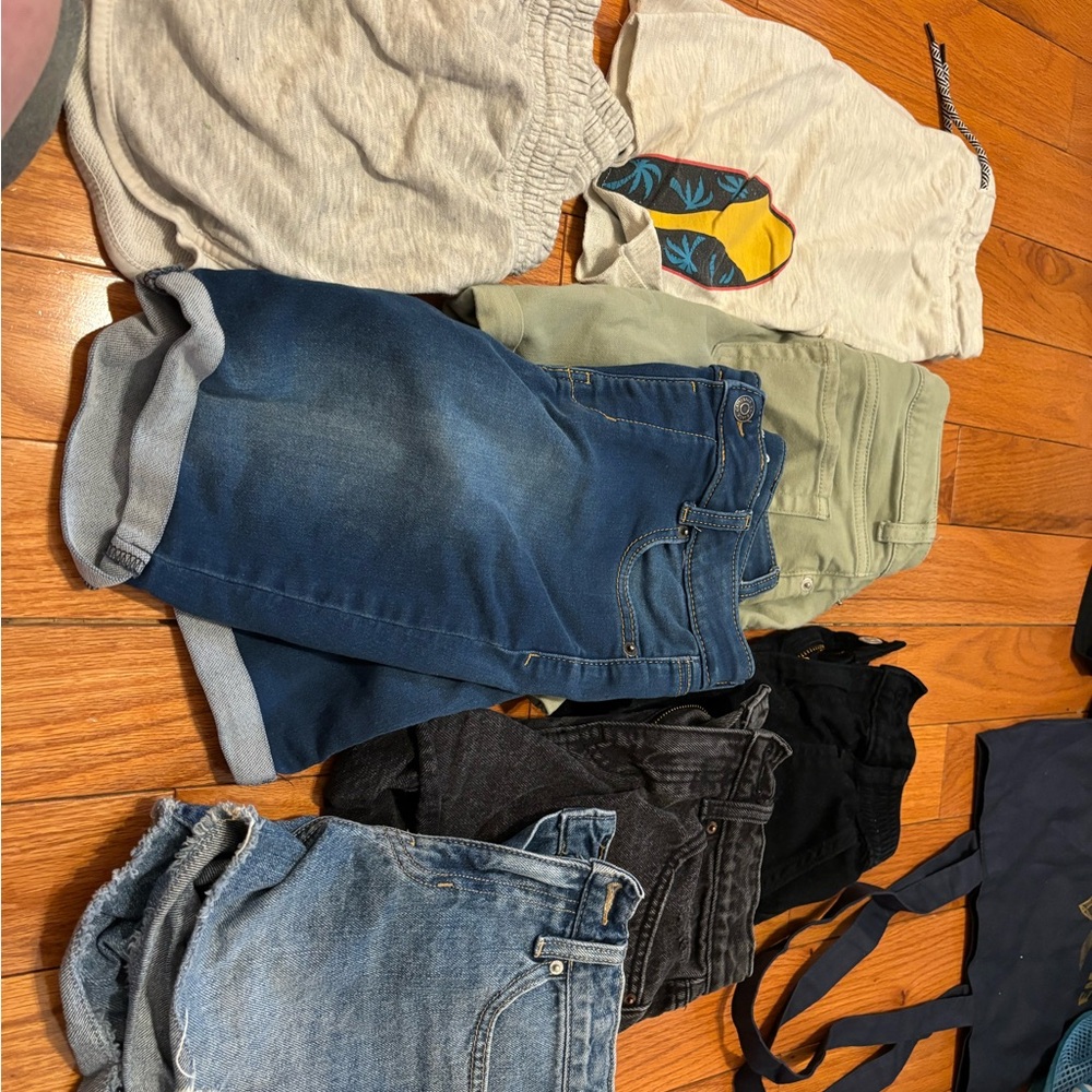 7 pairs of 10-12 shorts for girls